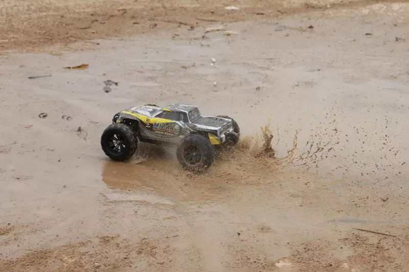 10 Масштаб 4WD Внедорожник Электрический RC грузовик 2,4G Матовый высокоскоростной RTR # RH1071