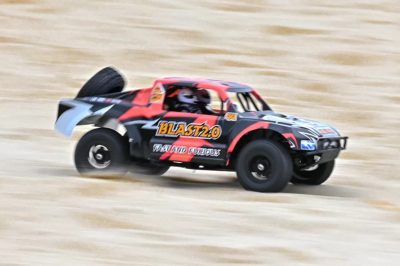 10 Масштаб 4WD Внедорожный электрический короткий курс Грузовик 2,4G Матовый высокоскоростной RTR # RH1043SC