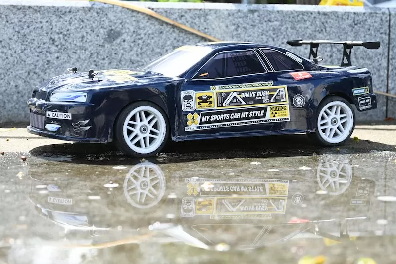 10 Масштаб 4WD Дорожный электрический RC Drift 2,4G Матовый высокоскоростной # RH1025D