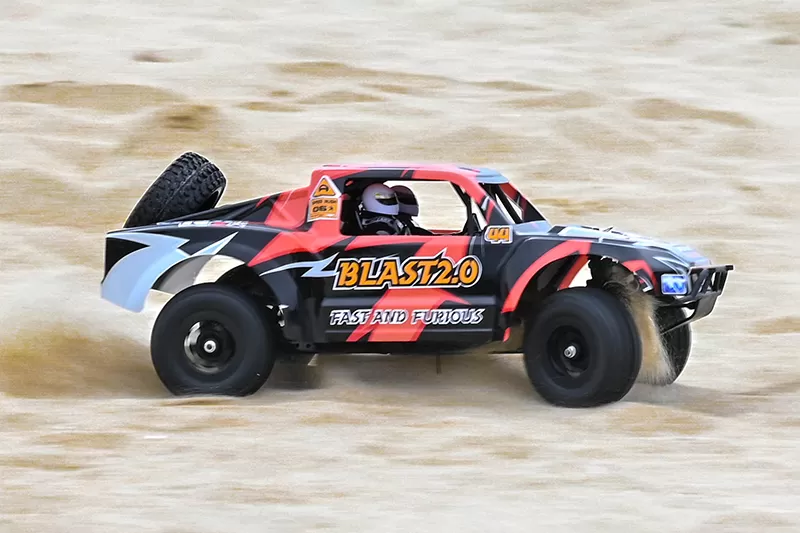 10 Масштаб 4WD внедорожный электрический короткий курс грузовик 2,4G бесщеточный высокоскоростной RTR # RH1045SC