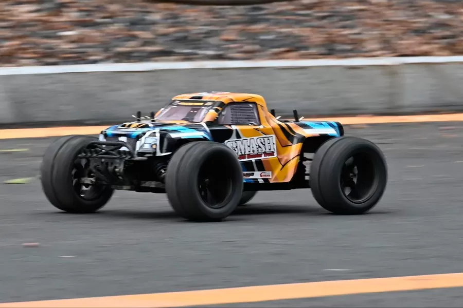 10 Масштаб 4WD Внедорожник Электрический RC грузовик 2,4G Бесщеточный высокоскоростной RTR # RH1066
