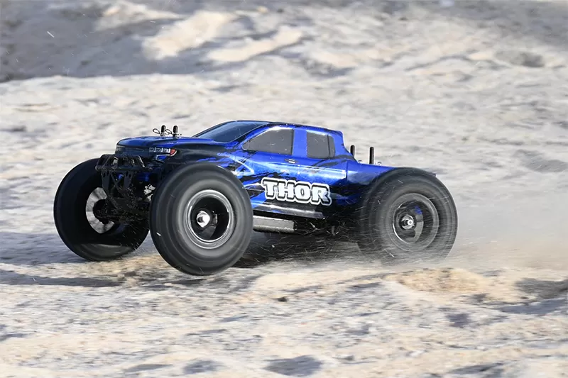 10 Масштаб 4WD Внедорожник Nitro RC Truggy 2,4G Двигатель Высокая скорость # RH1002