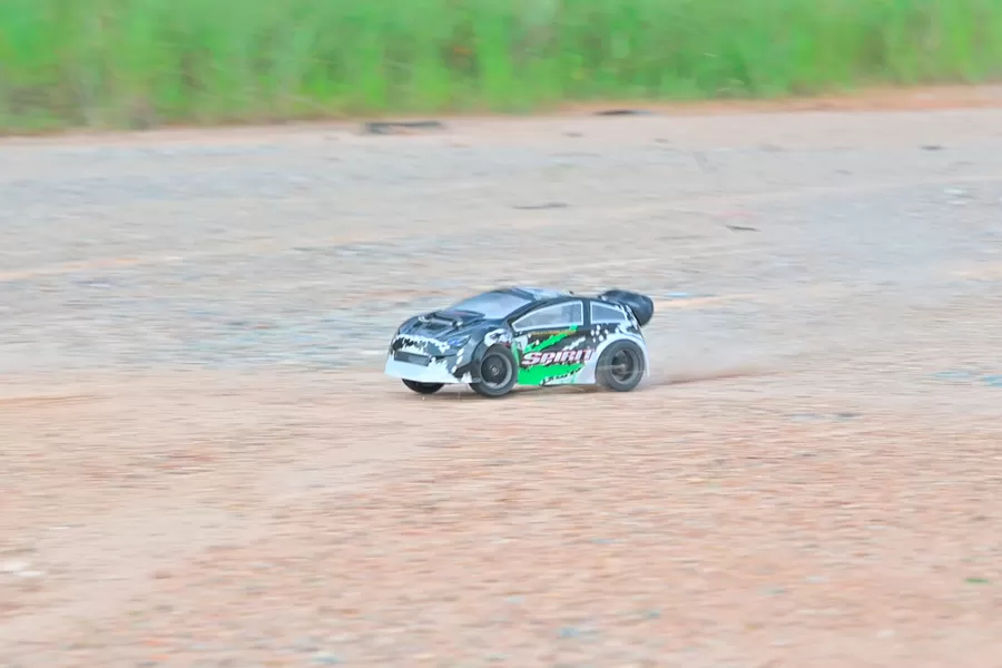 16 Масштаб 4WD Off-road Электрический RC ралли 2,4G Бесщеточный высокоскоростной RTR # RH1612